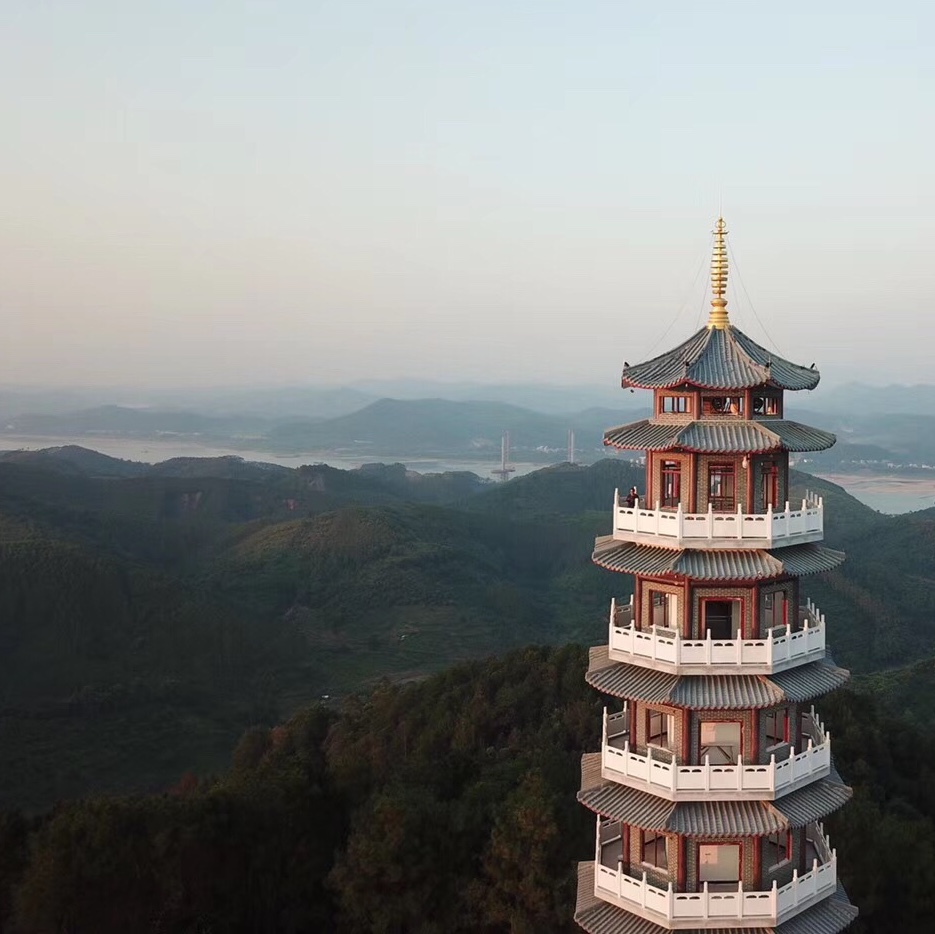 靓到绝文德塔郁南都城新地标献礼祖国70华诞