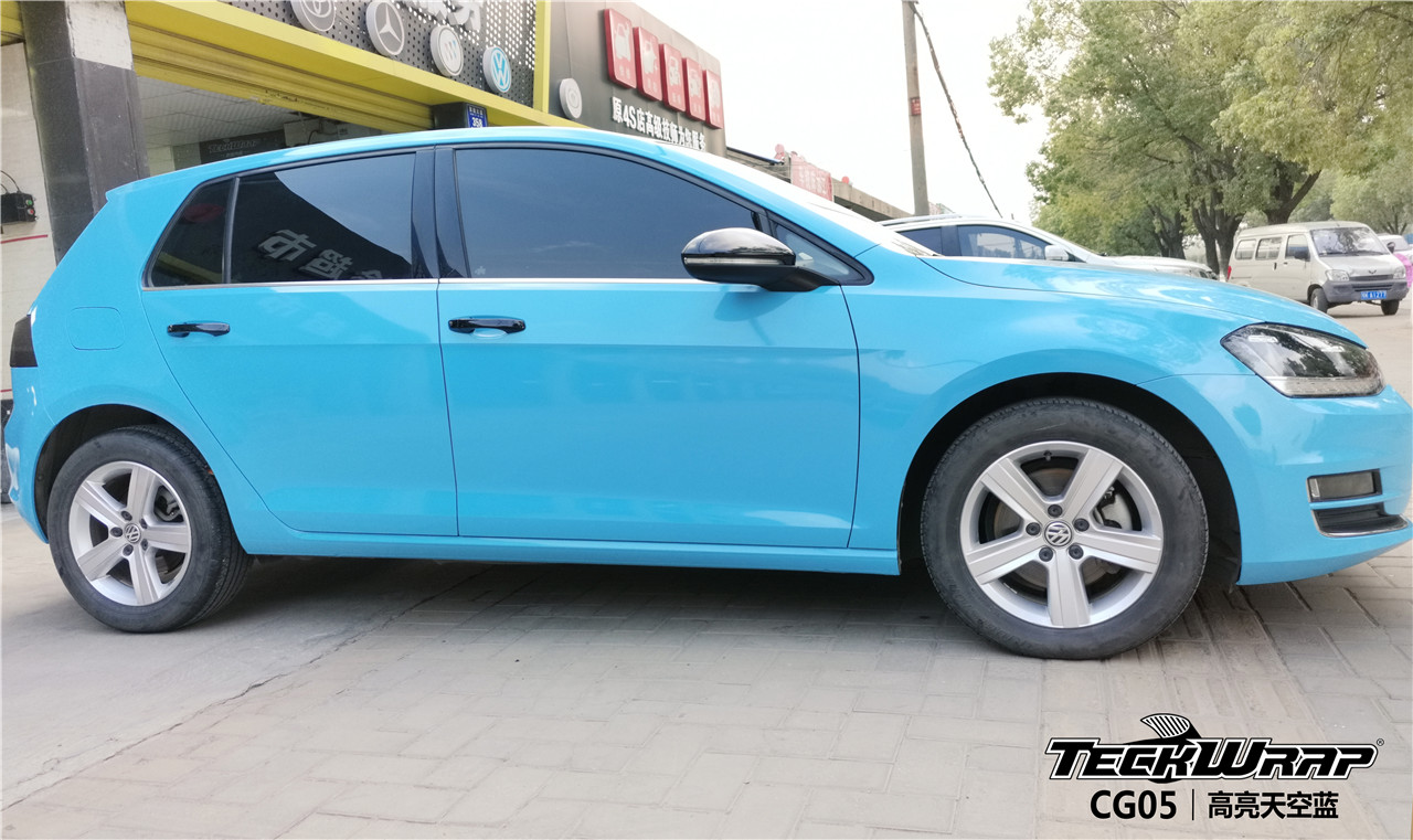 蓝颜知己大众改色cg05高亮天空蓝teckwrap秃鹰汽车车身进口贴膜