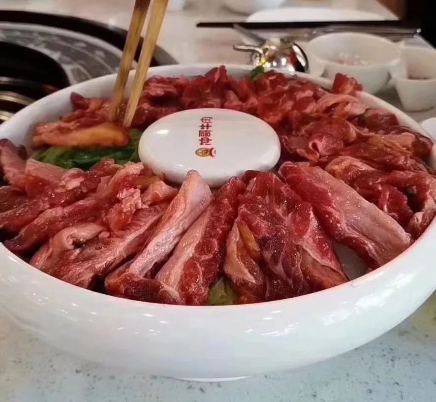 蒸煮涮烤,你想吃的美味牛肉都在花灯美食街冲哥牛肉主题餐厅