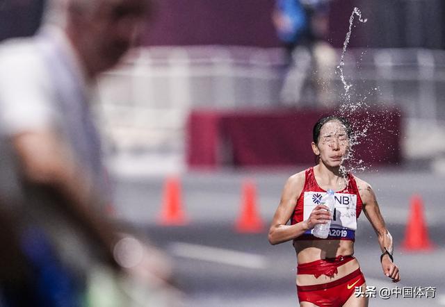 升国旗奏国歌!梁瑞夺得多哈田径世锦赛女子50公里竞走金牌-搜狐大视野-搜狐新闻