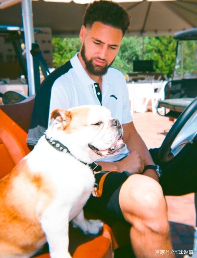 汤普森开练了小腿粗壮肌肉发达灌水水管轮胎周琦又被打脸