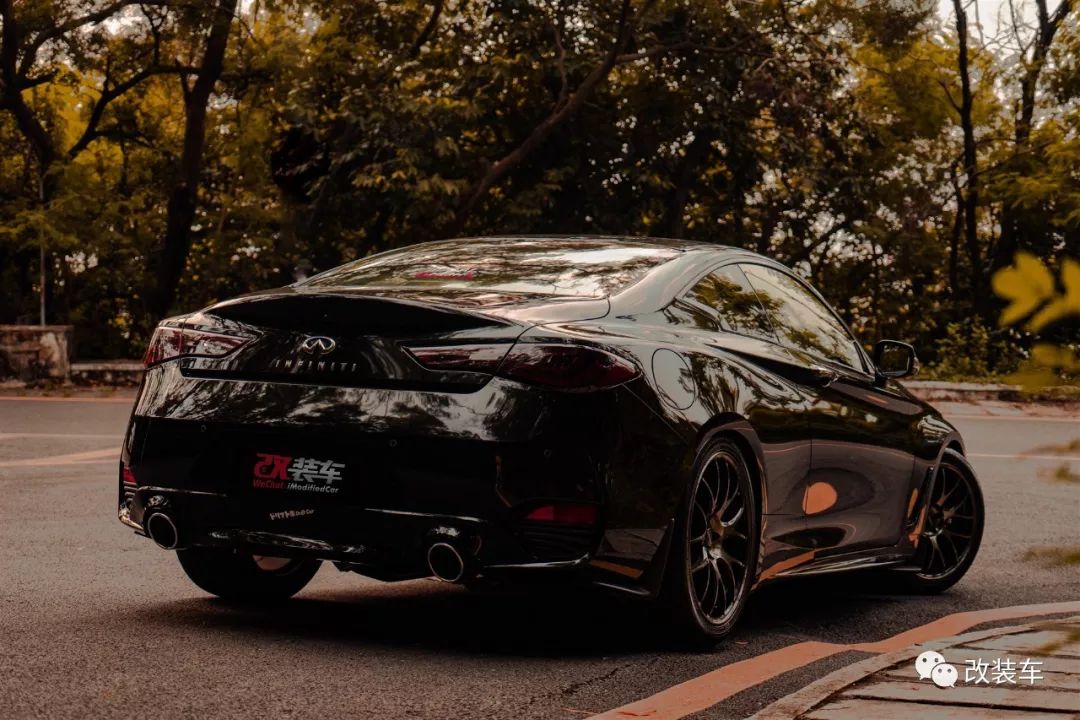 奇瑞王英菲尼迪q60改装黑武士全身散发出凶猛气息