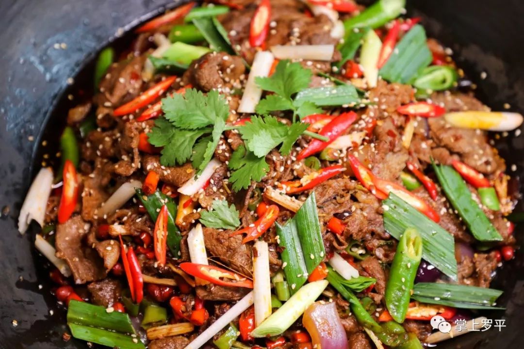 营养均衡,味道醇香肥而不腻,嫩而不柴酸菜牛肉·干锅牛肉·家常菜总有