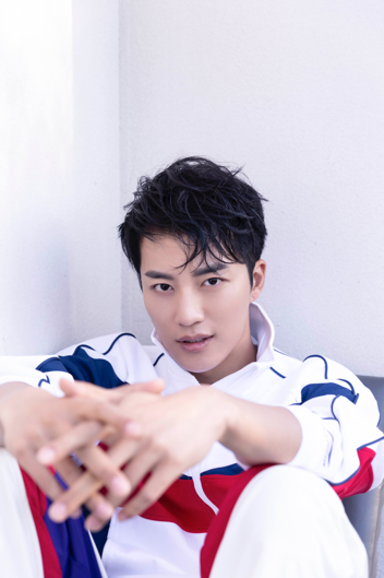 演员王燕阳超a气场肆意潇洒行走教科书