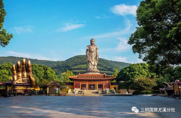 早餐后,游览:【灵山大佛5a】(游览时间约2.