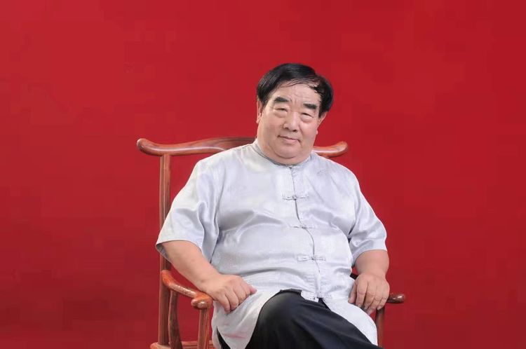 画家李鸿翔神韵和谐栩栩如生