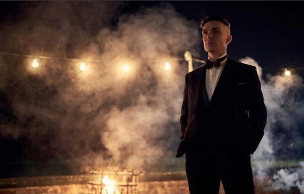 bbc浴血黑帮重压下的独行侠