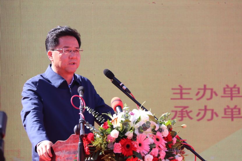 定西市委副书记,市长戴超致辞领导与嘉宾参观了胡麻岭隧道施工现场据