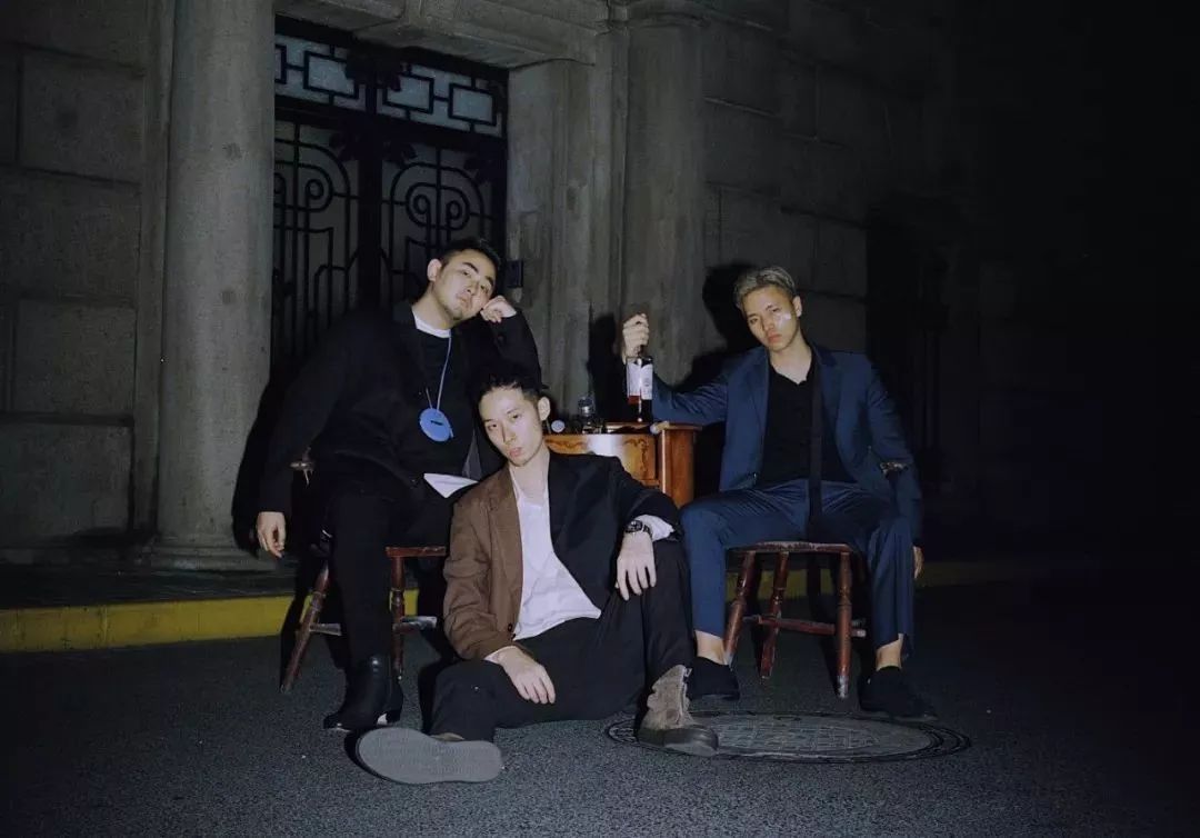 直火帮:经纪公司想要的东西和我们想要的不太一样,所以我们选择独立