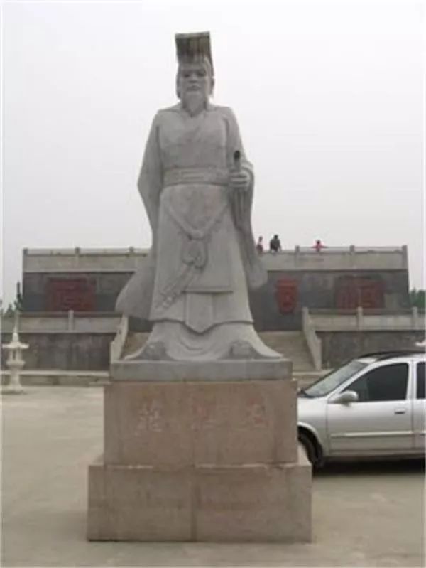 黄金筑台:郭槐讲千金买骨故事,燕昭王筑黄金台引乐毅等来投_齐国