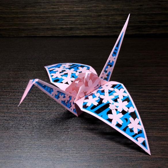 折纸鹤的最高境界日本纸艺达人滨直史镂空纸鹤欣赏