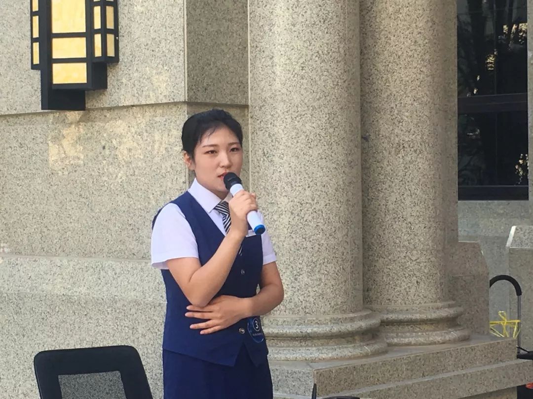 形象展示,物业专业知识问答和情景模拟等各项内容,基本涵盖了客服人员