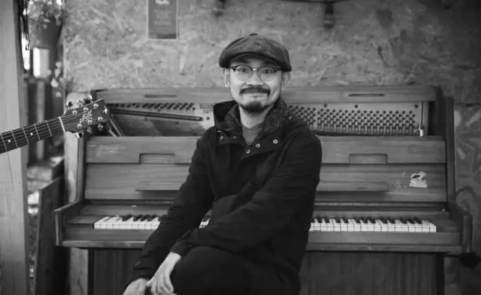 就去了一次《快乐大本营》,旅行团为啥被骂得这么惨?_韦伟