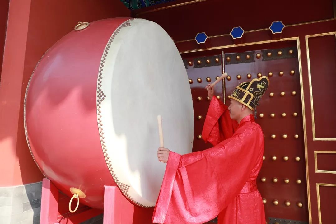 钟鼓齐鸣 典雅庄重▲礼乐声中翩翩起舞即墨文庙始建于元代至元七年