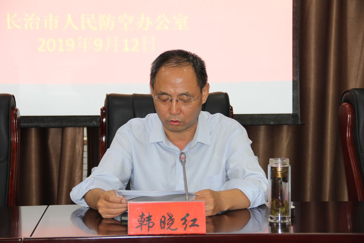 会议由办党组成员,副主任张宏山主持,办党组书记,主任韩晓红围绕"不忘