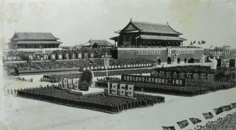 1960年国庆阅兵图片图片