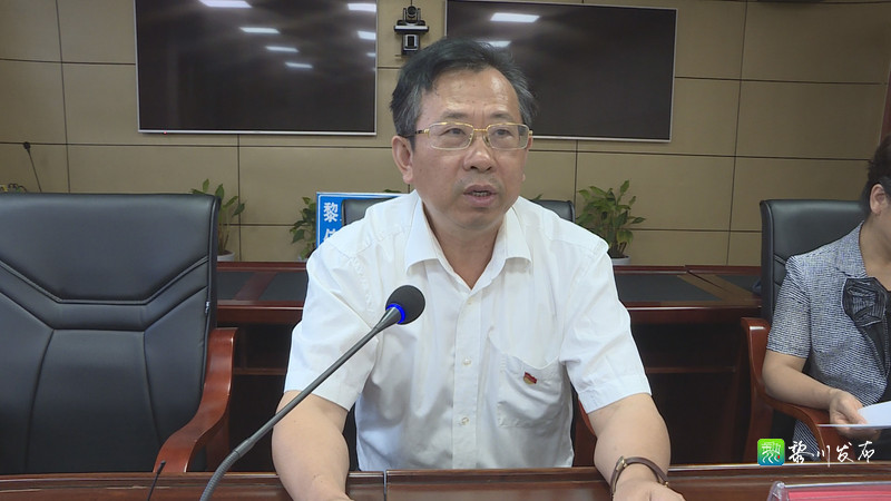 县委常委,组织部长章军华,县委常委,常务副县长胡林高出席会议.