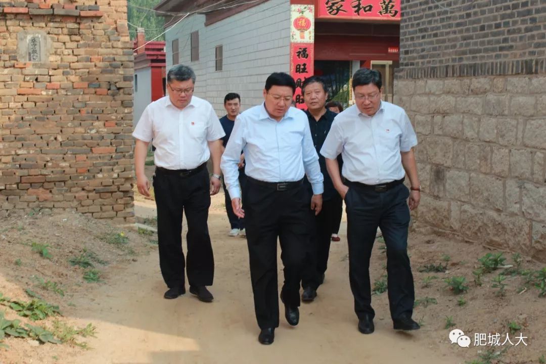 赵燕军走访慰问新中国成立前老党员在乡老复员军人和老年人