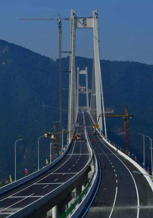 旅居习水向祖国献礼世界第一赤水河红军大桥建成仪式今早举行