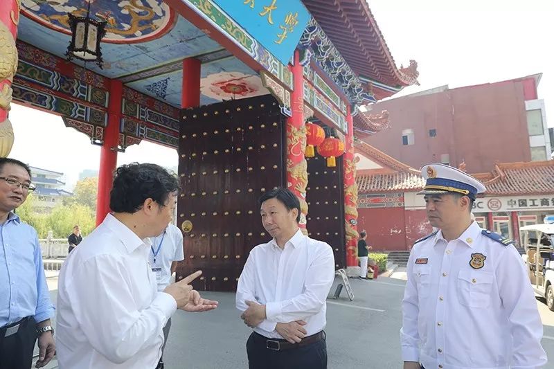 恩施州委常委,常务副州长丁辉带队开展10.1节前消防安全检查
