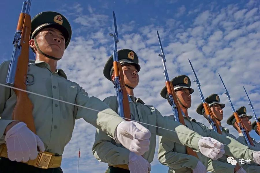 组图回顾两次阅兵看场内场外精彩瞬间