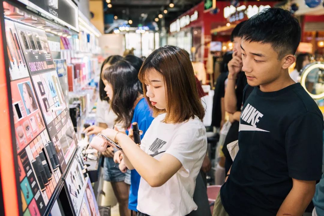 南昌惊现一站式美妆体验中心,这才是时髦星人的最爱!