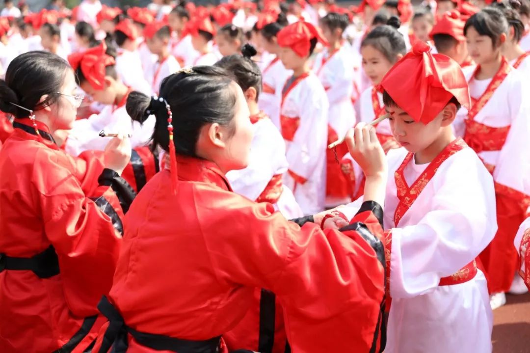 开蒙启智习礼立德德培小学祭孔大典暨2019届入学礼