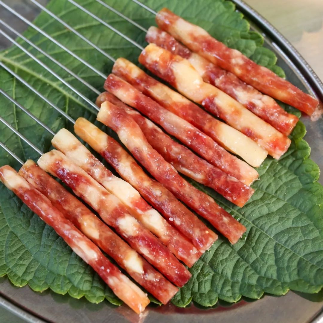 即可赠送经典啵啵肠一份10月2日-10月7日(每桌仅限一份)来这儿吃烤肉