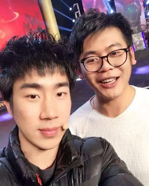 lol小智和碧哥为何渐行渐远,钱不是最大原因,态度决定一切