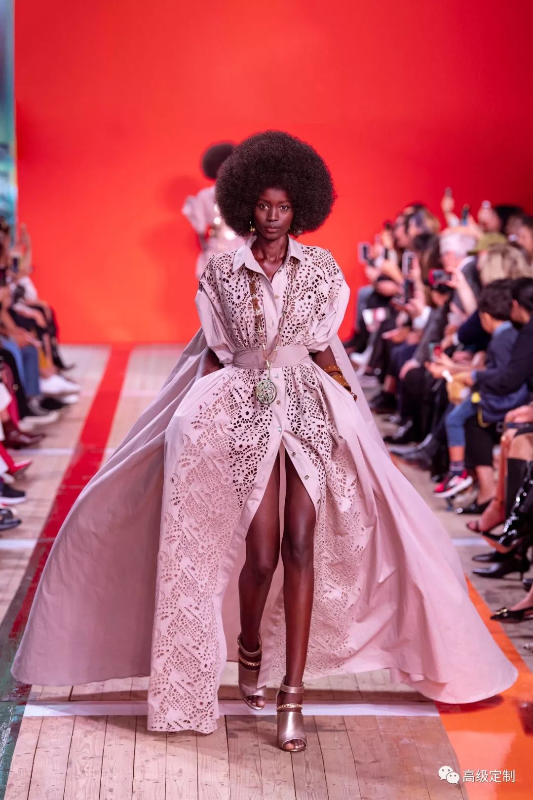 秀场直击eliesaab2020春夏系列