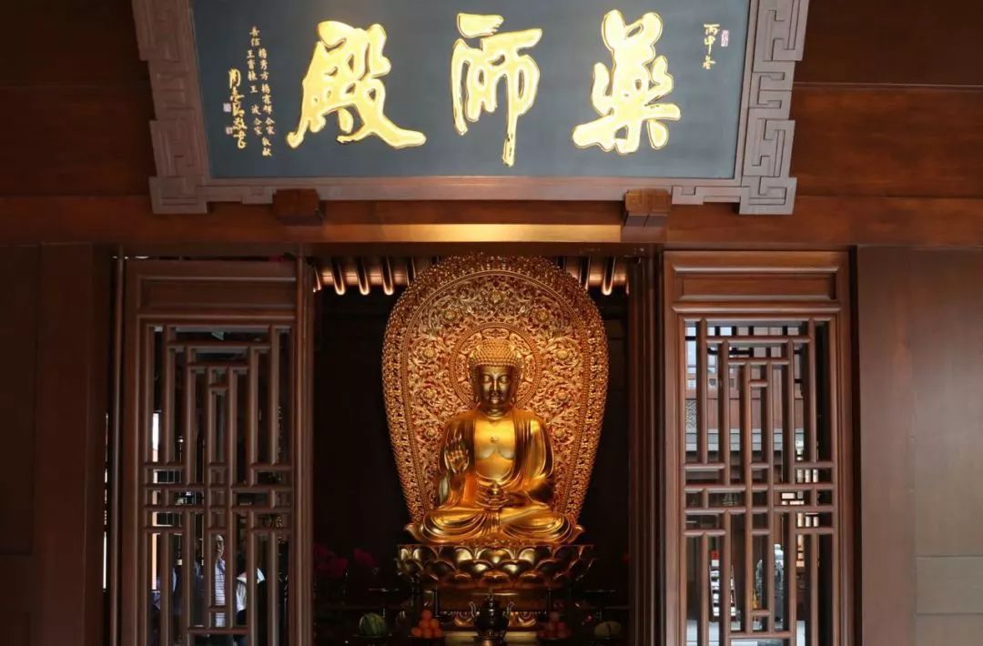 上海玉佛禅寺药师殿图片