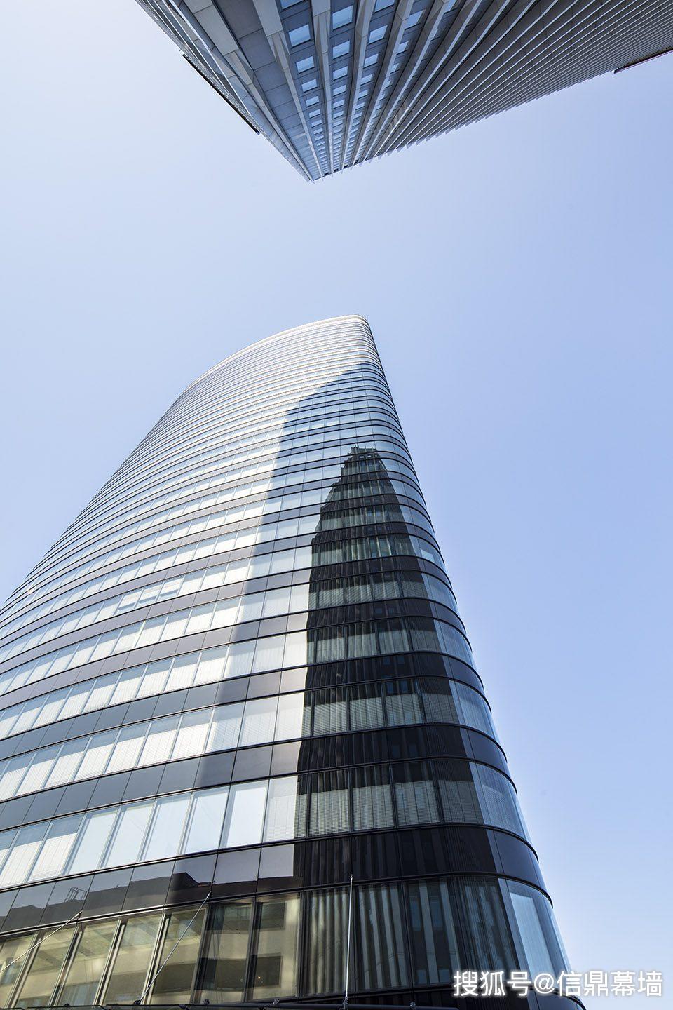 明框玻璃幕墙赋予建筑另类视觉效果