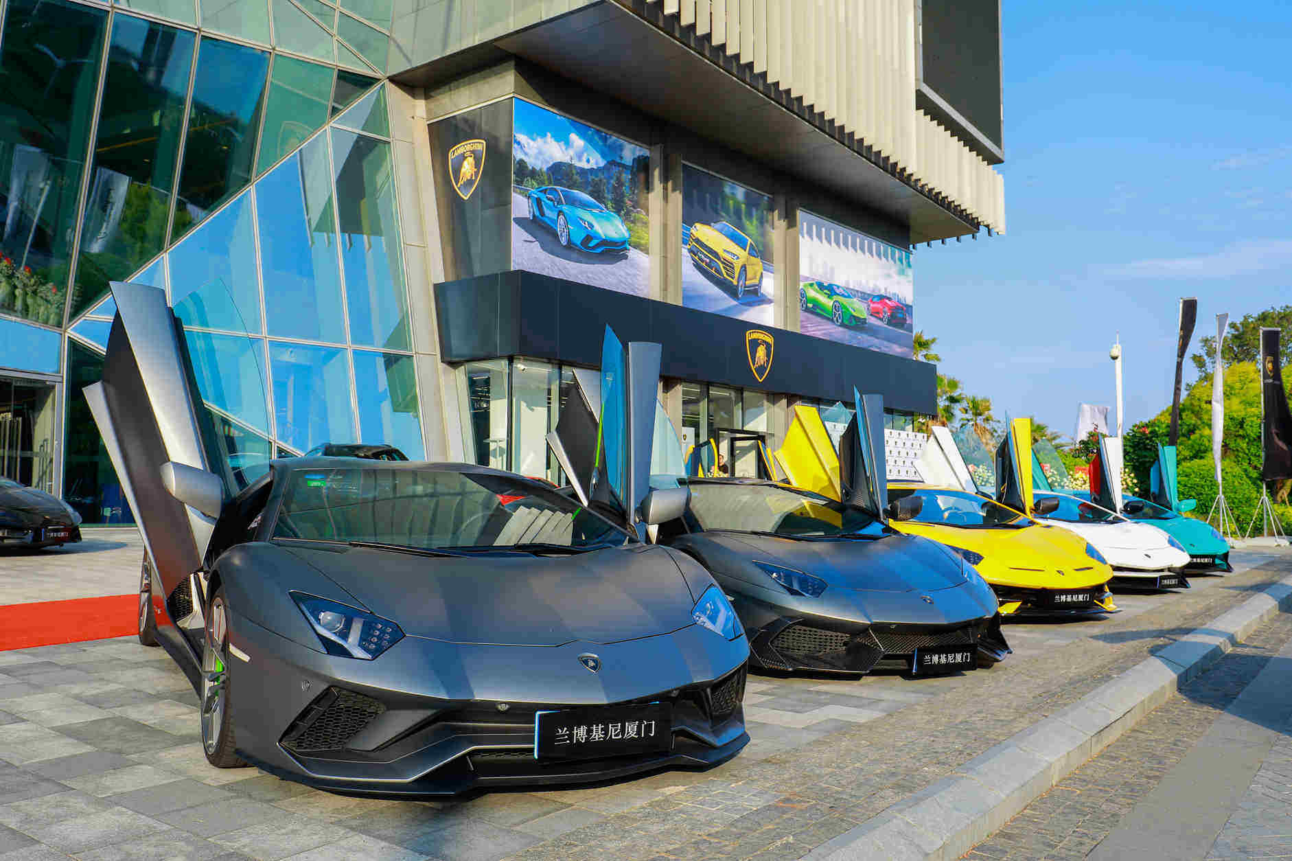 宇尘说车│福建首家兰博基尼授权经销商正式落成