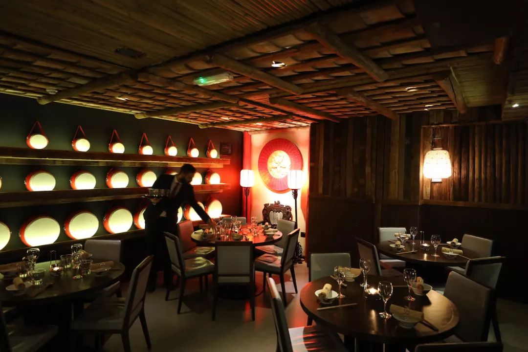 半价火锅伦敦龙门客栈祝贺祖国70周年华诞