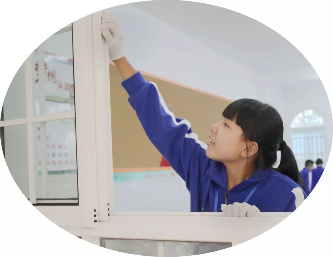 与文明相约  与美丽相拥    ——"白手套"相约行动