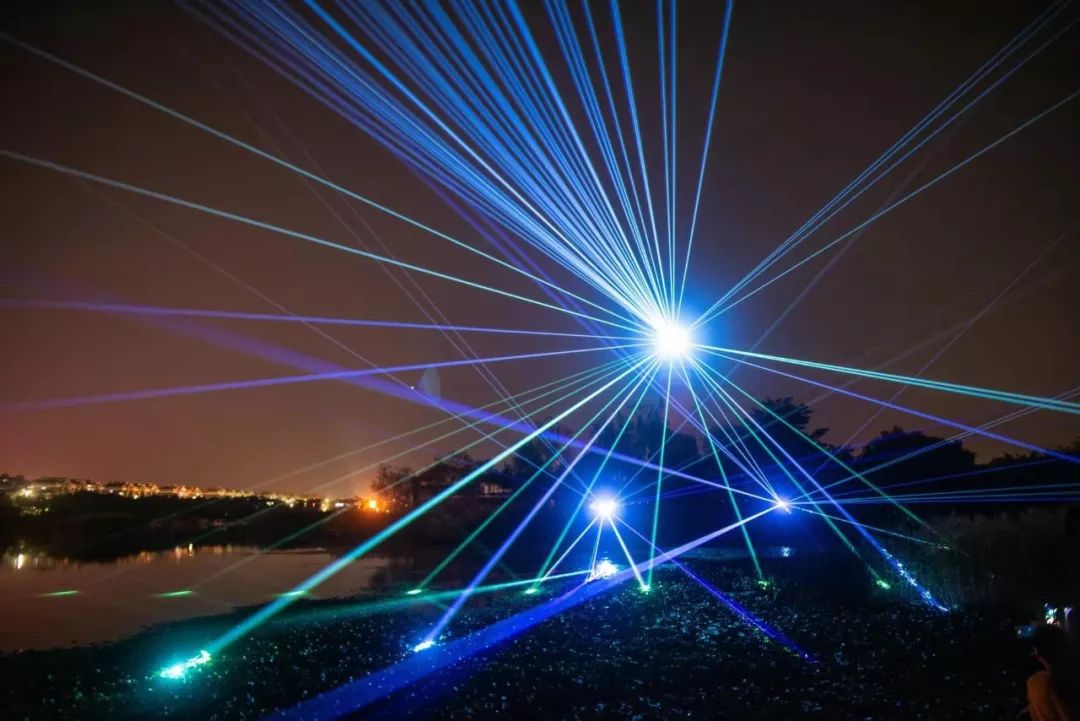 震撼大型3d光影秀昨夜亮相红莲湖
