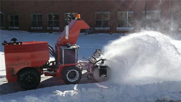 国外遥控式除雪机案例分享