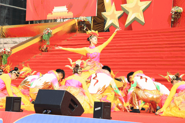 639_426gif 动态图 动图