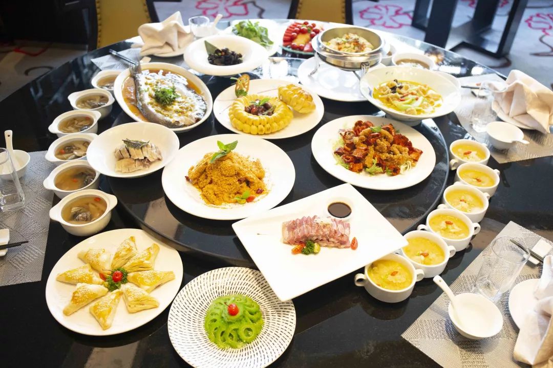 2588团圆宴→←3088团圆宴套餐优惠不与其他优惠同享,更多珍馐美味