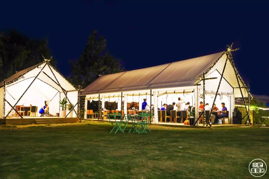 藏不住了红枫路这家占地4000m05的帐篷烧烤美到窒息