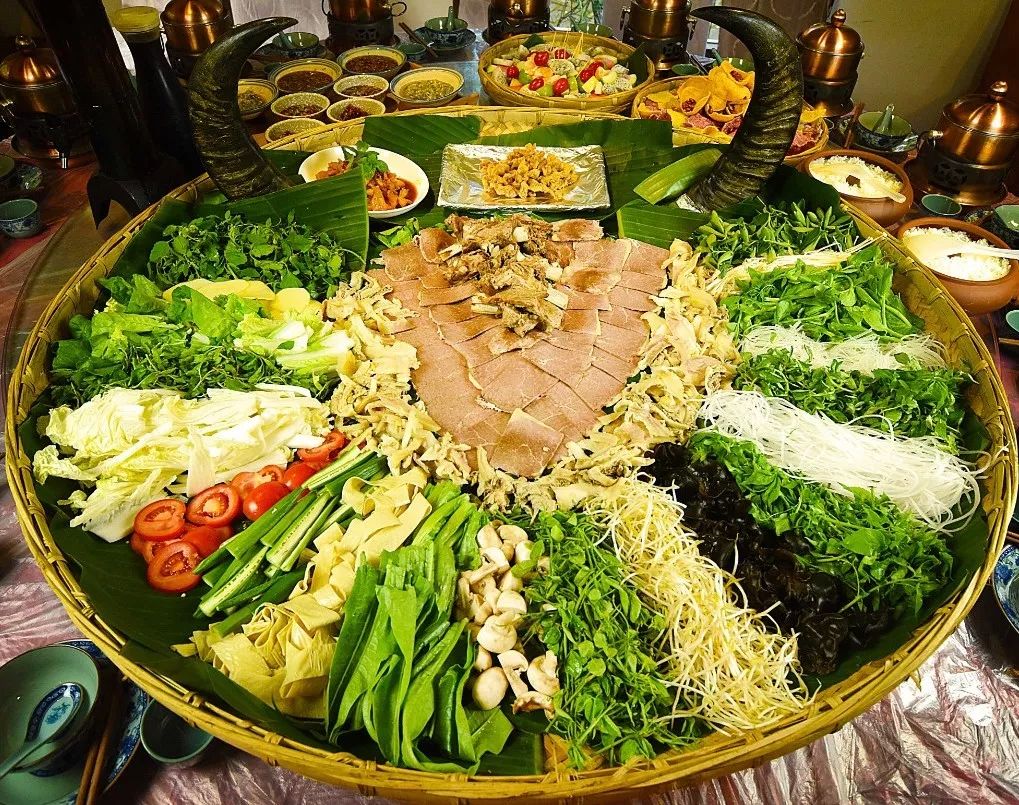 只有1昆明人知道的热门景点12道风味的牛头宴承包你的黄金周