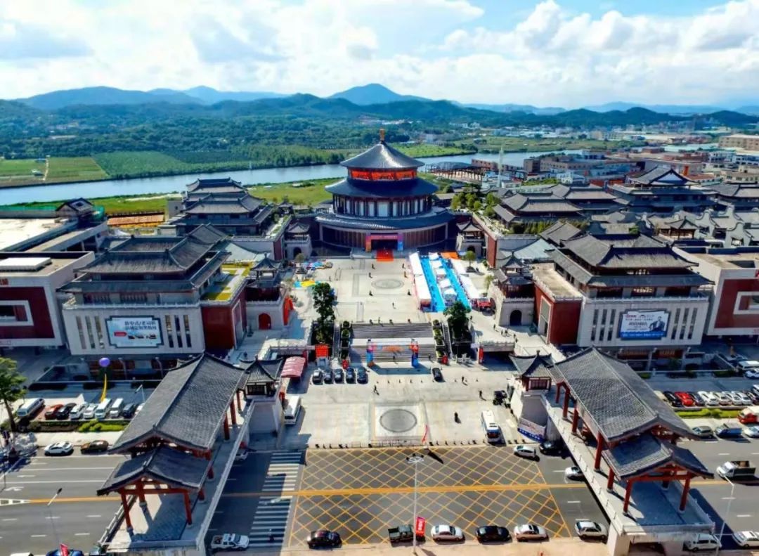 中山大涌以红木产业筑建特色文化小镇