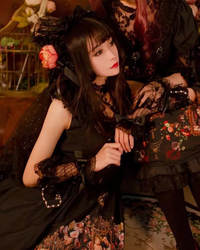 lolita私影,一套暗黑哥特
