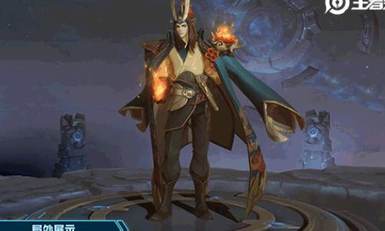 就模型来说,周瑜还是非常帅气的,肩上的红莲和袖子中的火也是让周瑜看