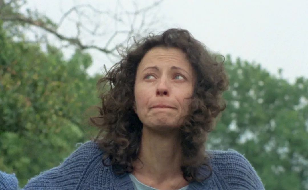 绿光女性的寻觅与游荡