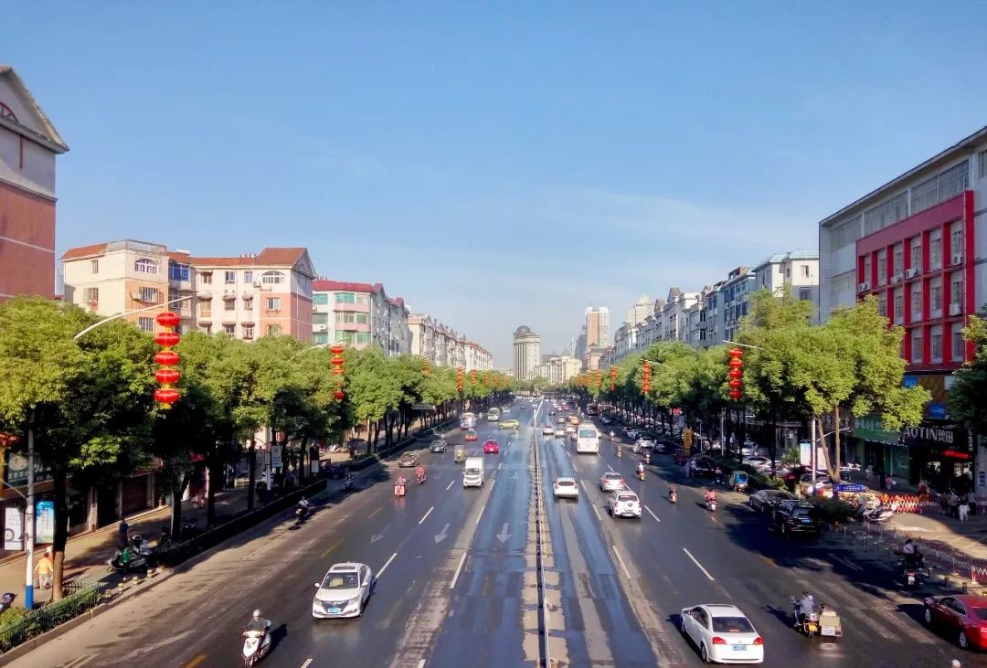 萍乡经开区积极营造浓厚国庆氛围向新中国70周年华诞献礼