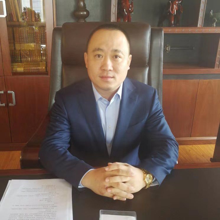 哈尔滨蓝谷食品有限公司董事长刘中元随着"蓝格格"系列产品的热销