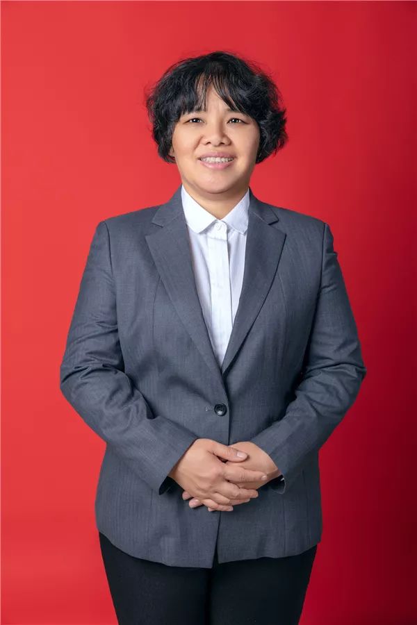 壮丽70年奋斗新时代61劳模工匠展风采_收费