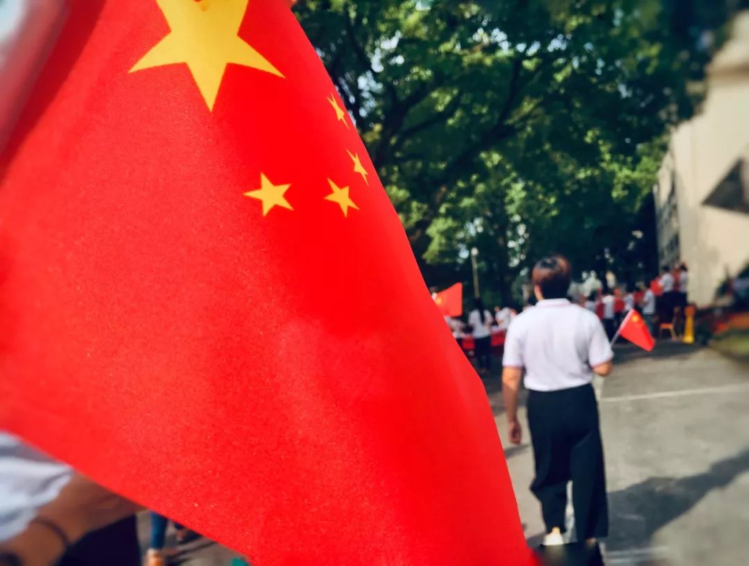 【壮丽70年】蓝天白云红旗飘,川沙喜迎国庆氛围浓!你感受到了吗?
