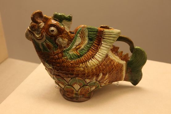 摩羯纹饰在中国的演变_鱼身